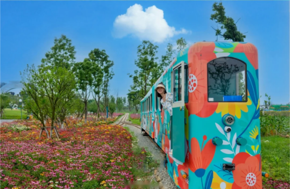 搭乘艾博瑞威列車(chē)，解鎖暑假限定浪漫